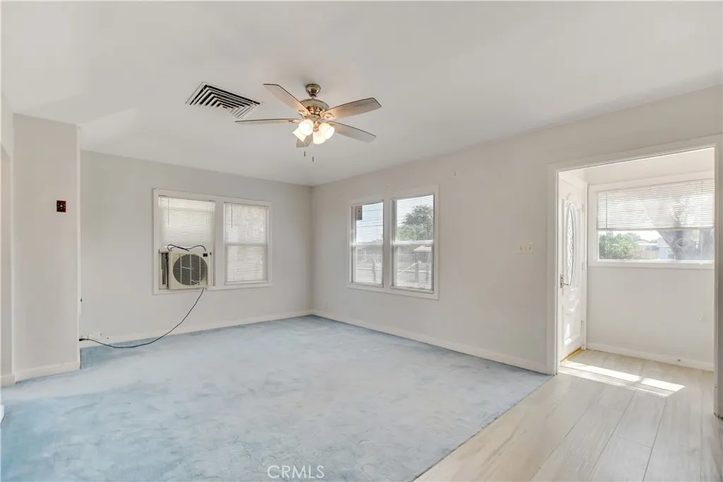 43517 7th E, Lancaster, California 93535 home-pic-7